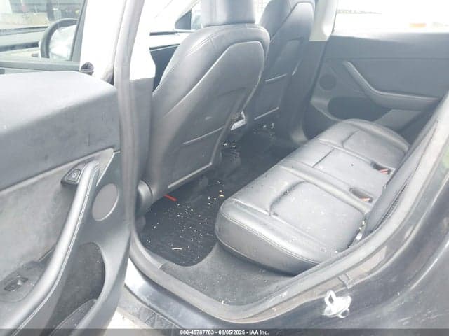 2025 TESLA MODEL Y LONG RANGE DUAL MOTOR REAR-WHEEL DRIVE 8