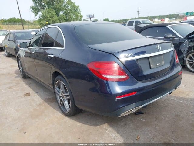 2019 MERCEDES-BENZ E 300 4MATIC 3