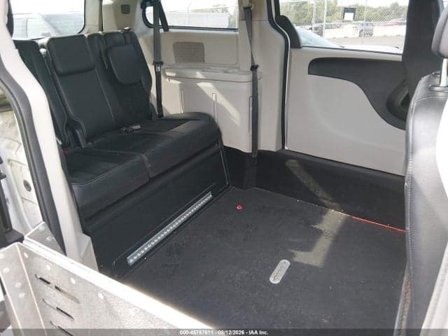 2018 DODGE GRAND CARAVAN SXT 8