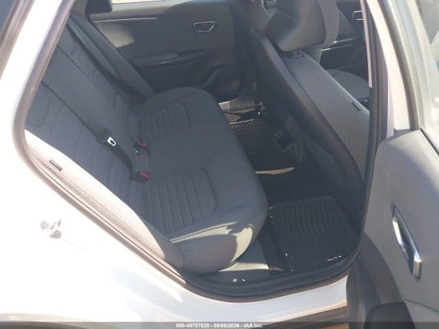 2025 KIA K4 EX 8