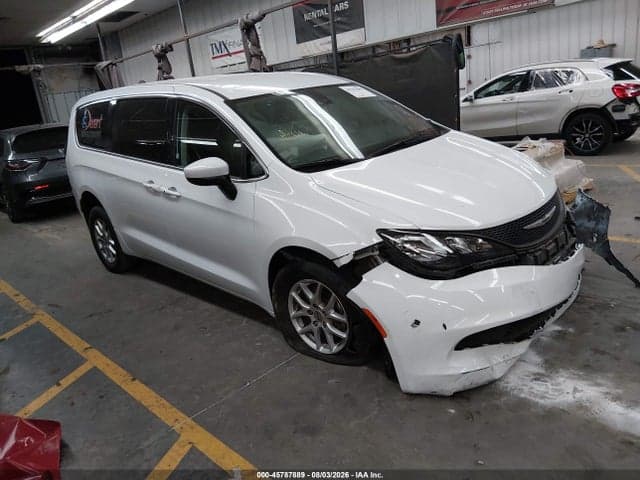 2023 CHRYSLER VOYAGER LX 1