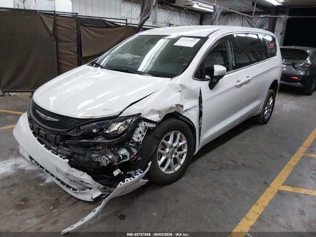 2023 CHRYSLER VOYAGER LX 2
