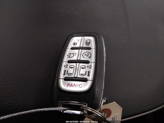 2023 CHRYSLER VOYAGER LX 11