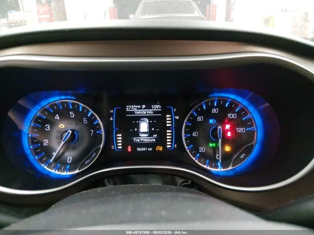 2023 CHRYSLER VOYAGER LX 7