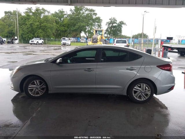 2020 HYUNDAI ELANTRA VALUE EDITION 14