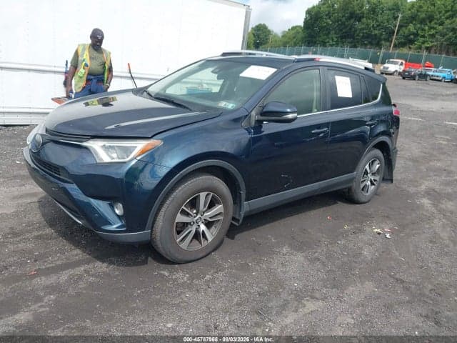 2018 TOYOTA RAV4 XLE 2