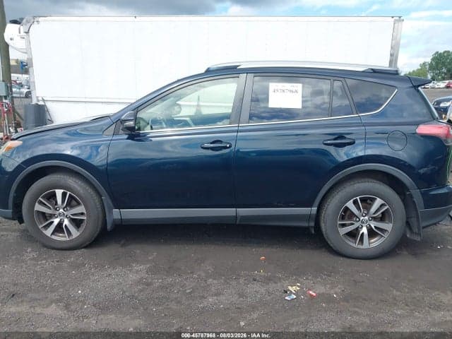 2018 TOYOTA RAV4 XLE 14