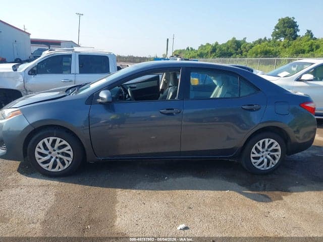 2017 TOYOTA COROLLA LE 14