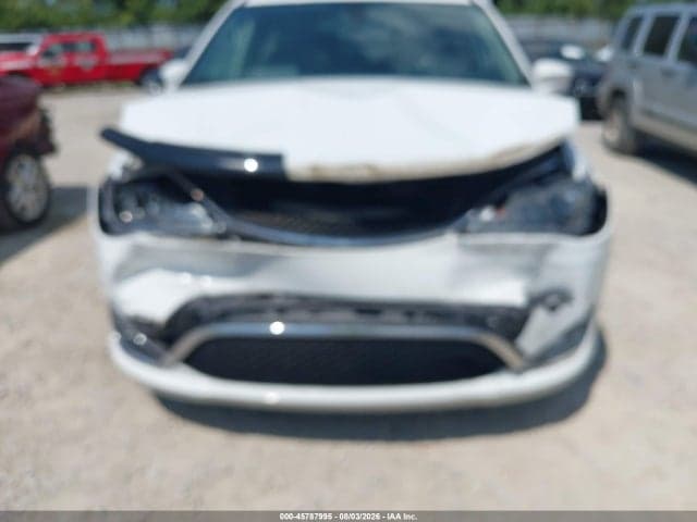 2020 CHRYSLER PACIFICA TOURING L 6