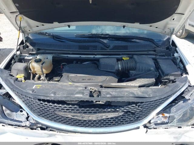 2020 CHRYSLER PACIFICA TOURING L 10