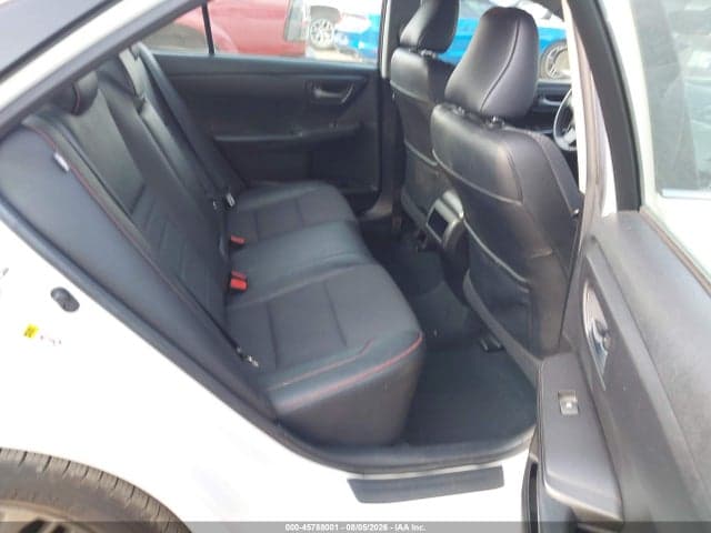 2017 TOYOTA CAMRY SE 8
