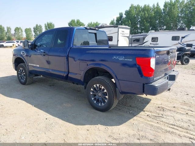 2017 NISSAN TITAN XD PRO-4X DIESEL 3