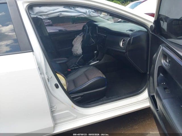 2017 TOYOTA COROLLA SE 5