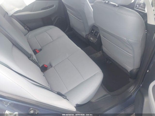 2018 SUBARU LEGACY 3.6R LIMITED 8