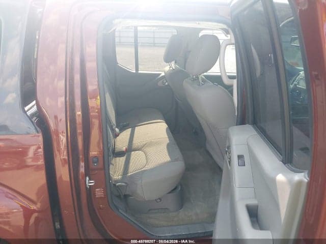 2017 NISSAN FRONTIER SV 8