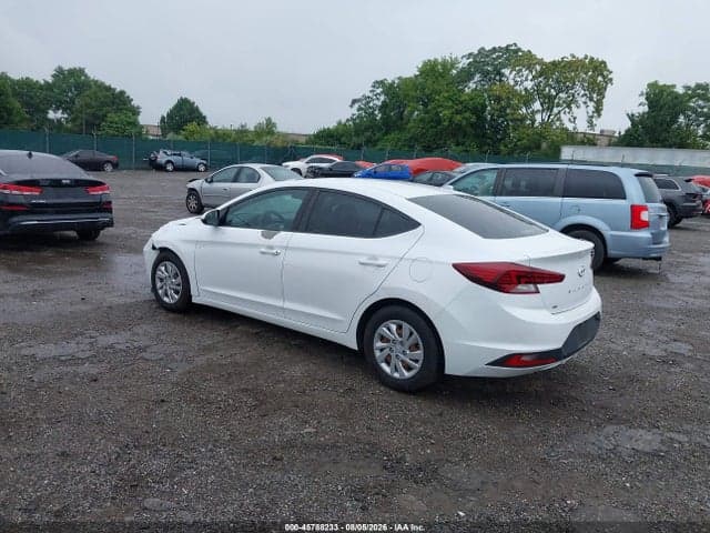 2019 HYUNDAI ELANTRA SE 3