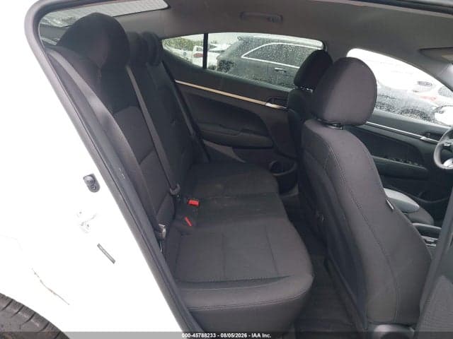 2019 HYUNDAI ELANTRA SE 8