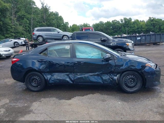 2018 TOYOTA COROLLA LE 13