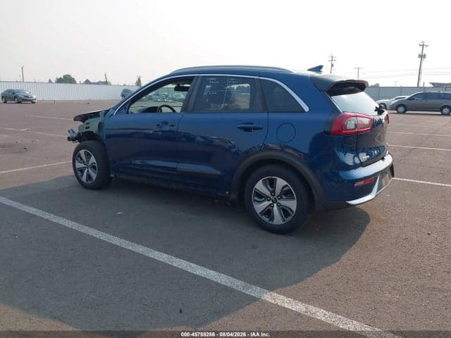2018 KIA NIRO LX 3