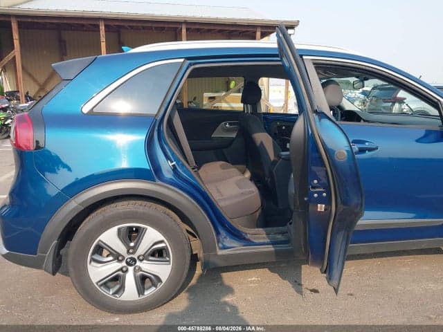 2018 KIA NIRO LX 8
