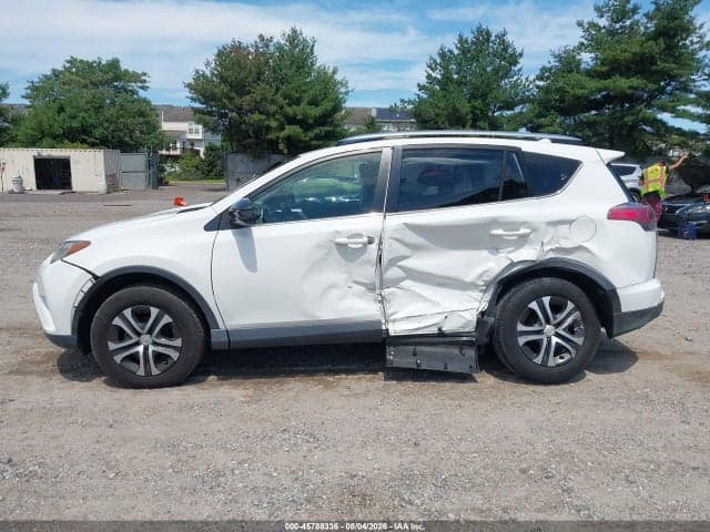 2017 TOYOTA RAV4 LE 14