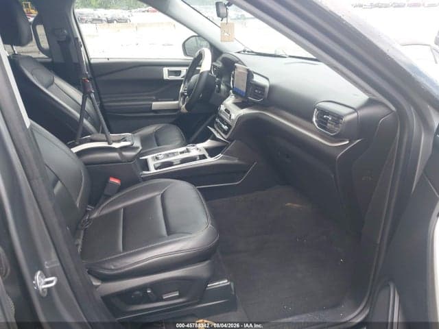 2022 FORD EXPLORER XLT 5