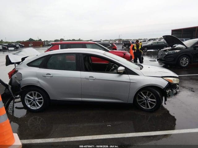 2017 FORD FOCUS SE 3
