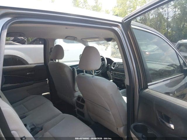 2017 HONDA PILOT LX 8