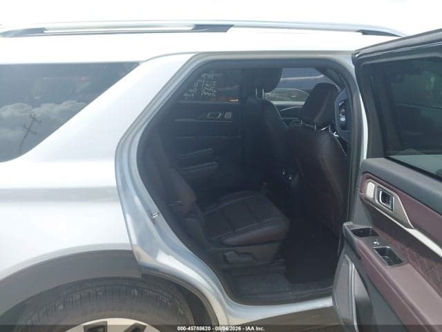 2026 FORD EXPLORER PLATINUM 8