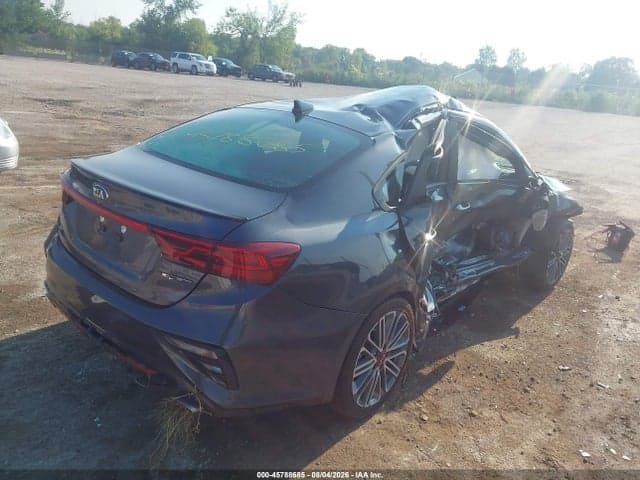 2021 KIA FORTE GT 4