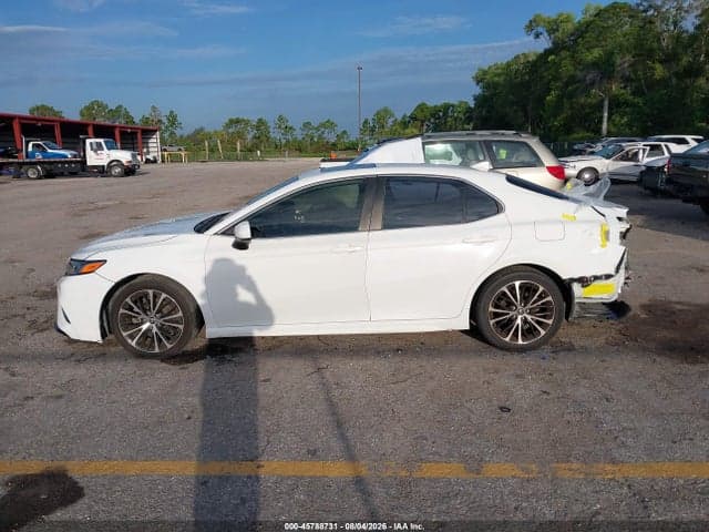 2020 TOYOTA CAMRY SE 15