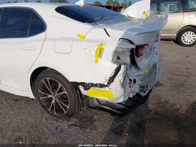 2020 TOYOTA CAMRY SE 6