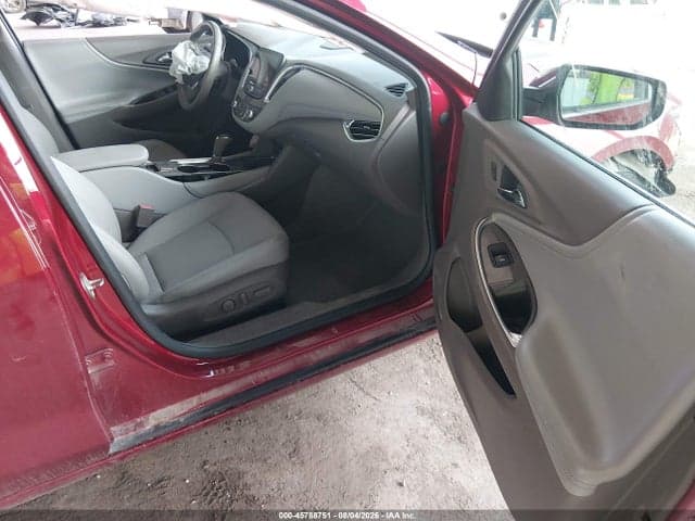2017 CHEVROLET MALIBU 1LT 5