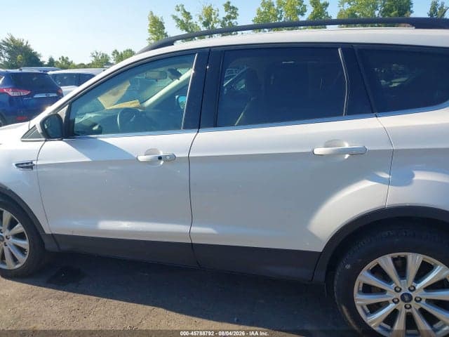 2019 FORD ESCAPE SEL 14