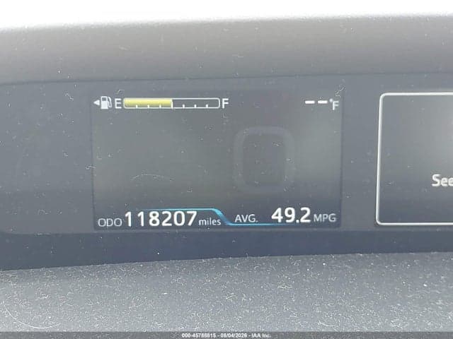 2018 TOYOTA PRIUS THREE 16