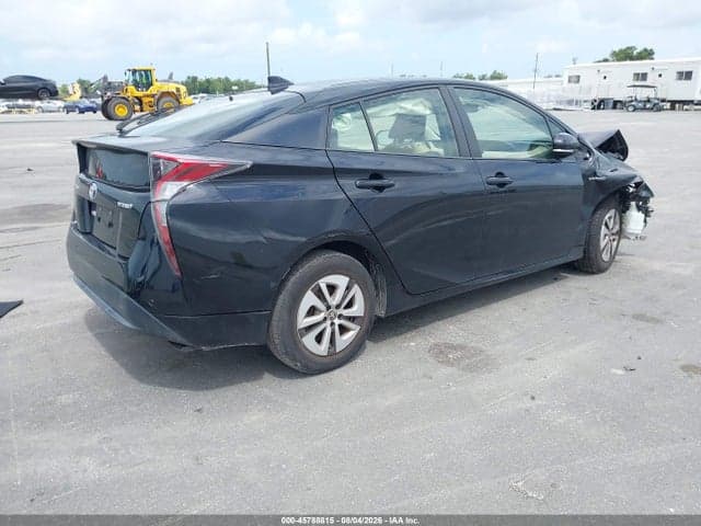 2018 TOYOTA PRIUS THREE 4