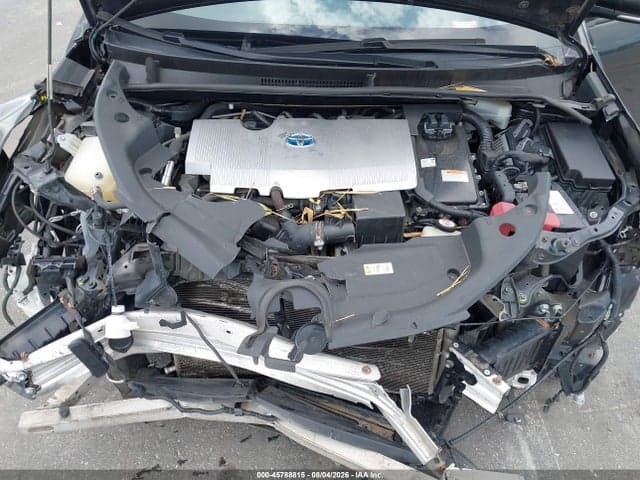 2018 TOYOTA PRIUS THREE 10