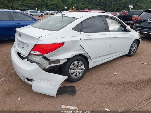 2017 HYUNDAI ACCENT SE 4