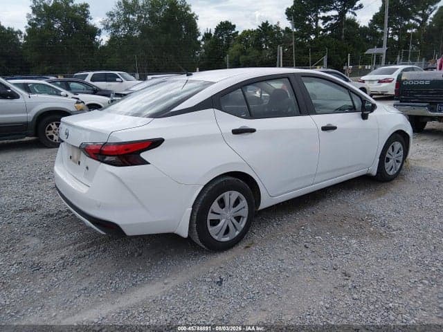 2024 NISSAN VERSA 1.6 S 4