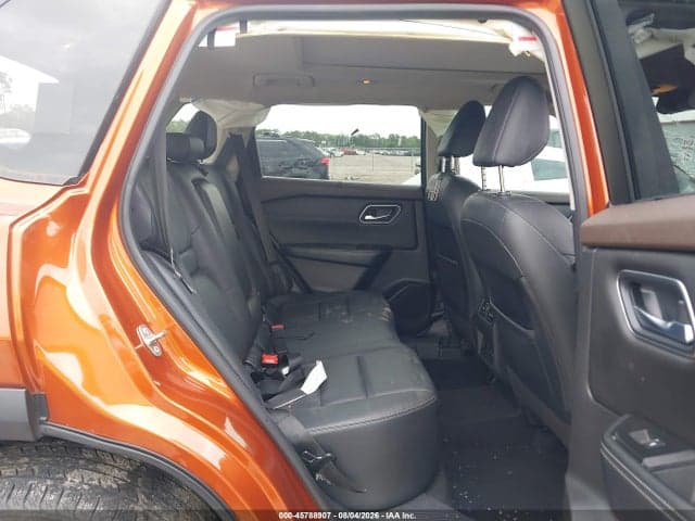 2021 NISSAN ROGUE SL FWD 8