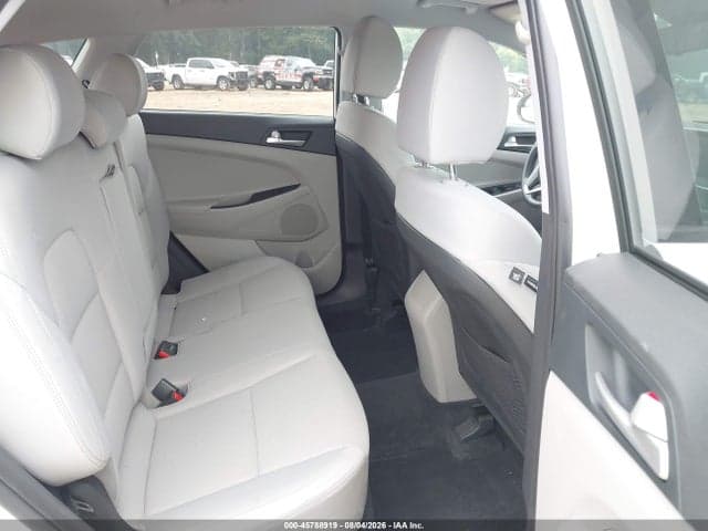2019 HYUNDAI TUCSON SE 8