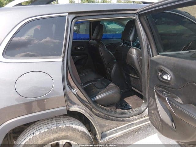 2019 JEEP CHEROKEE LATITUDE PLUS 4X4 8