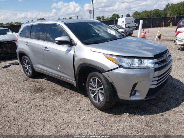2018 TOYOTA HIGHLANDER XLE - 1