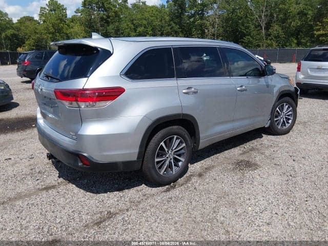 2018 TOYOTA HIGHLANDER XLE 4