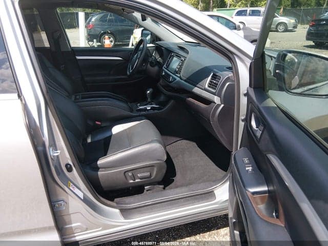 2018 TOYOTA HIGHLANDER XLE 5