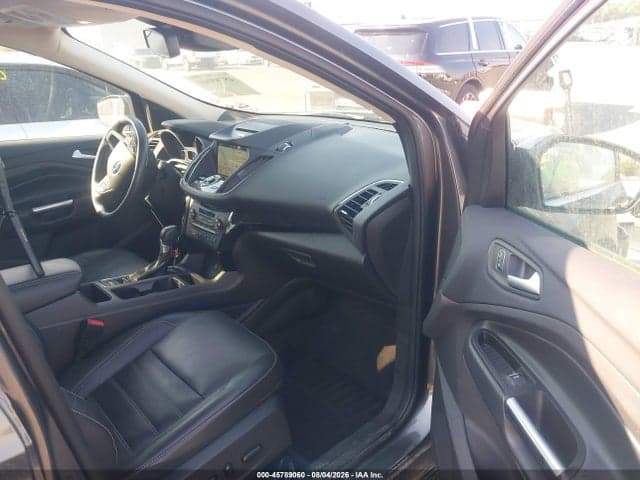 2017 FORD ESCAPE TITANIUM 5