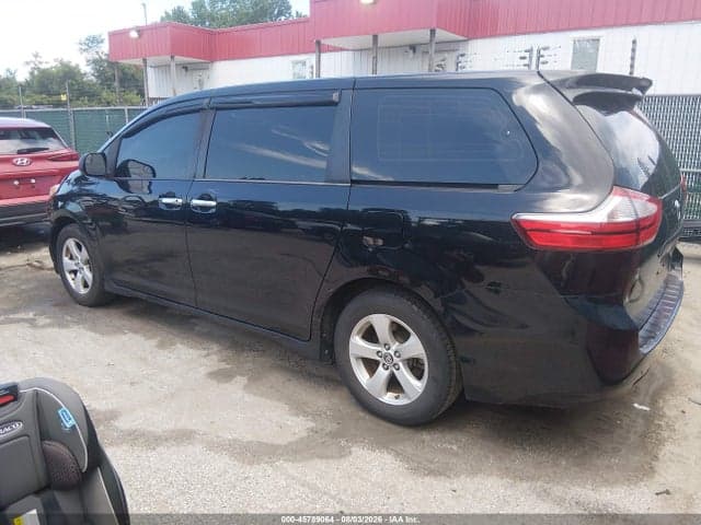 2018 TOYOTA SIENNA L 7 PASSENGER 3