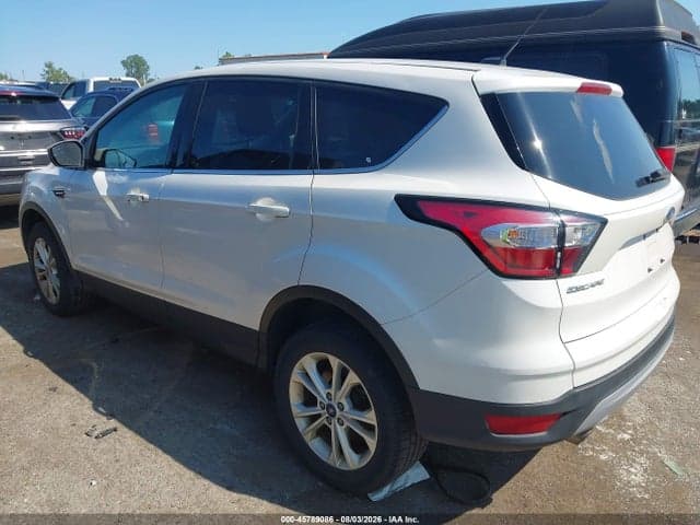2017 FORD ESCAPE SE 3