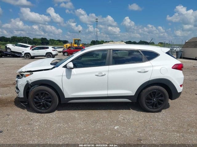 2017 HYUNDAI TUCSON SE 15