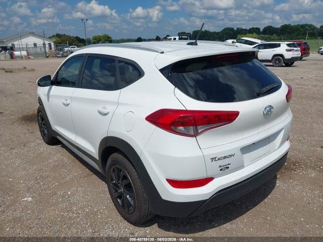 2017 HYUNDAI TUCSON SE 3
